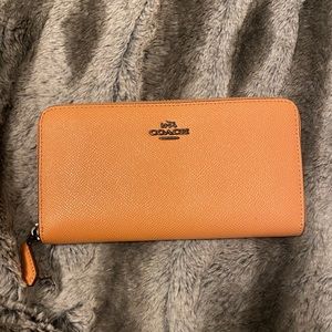 Coach accordion zip wallet
